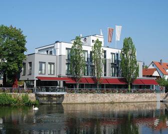 Hotel Eberhards am Wasser - Bietigheim-Bissingen - Building