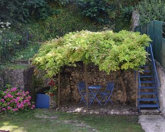 Les Volets Bleus - Provins