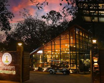 Neelam Foresteria Resort - Pachmarhi - Byggnad