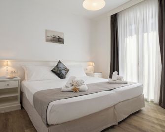 Hotel Continental - Pietra Ligure