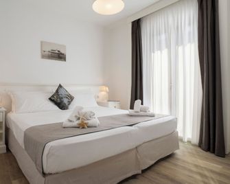 Hotel Continental - Pietra Ligure