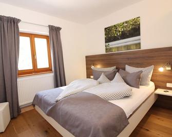 Ferienwohnung Tüttensee for 1 - 2 persons, with balcony - Grabenstätt - Habitación
