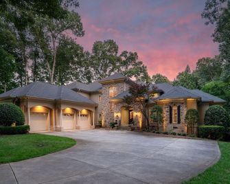 Resort-Style Home Waxhaw Nc Amenities Galore - Waxhaw - Building