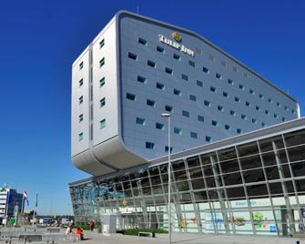 Tulip Inn Eindhoven Airport - Eindhoven - Building
