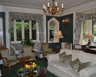 Rylstone Manor - Shanklin - Lounge