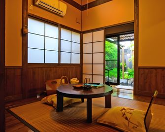 Yurari Rokumyo - Yufu - Κρεβατοκάμαρα