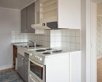 4 Bedroom Lovely Apartment In Orrefors - Orrefors - Cocina