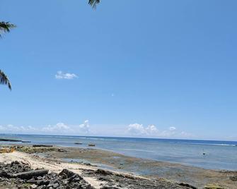 Seaside view a friendly neighborhood and near in many tourist spot in the island - Burgos