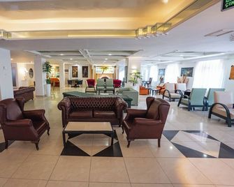 Buyuk Berk Hotel - Ayvalik - Lobby