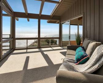 Mv45 Edge of the ocean estate Carmel by the Sea - Carmel-by-the-Sea - Balcony
