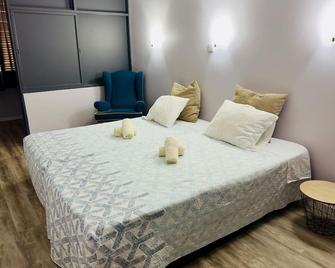 Alojamento Central I - Funchal - Funchal - Bedroom