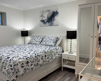 4 Bdrm Contemporary City Oasis Near Pne - Vancouver - Chambre