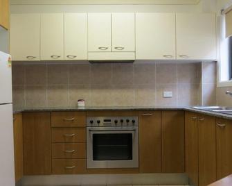 Waldorf Hornsby Residential Apartments - Hornsby - Kitchen