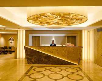 로얄 파크 레지던스 호텔 - 다카 - 프론트 데스크