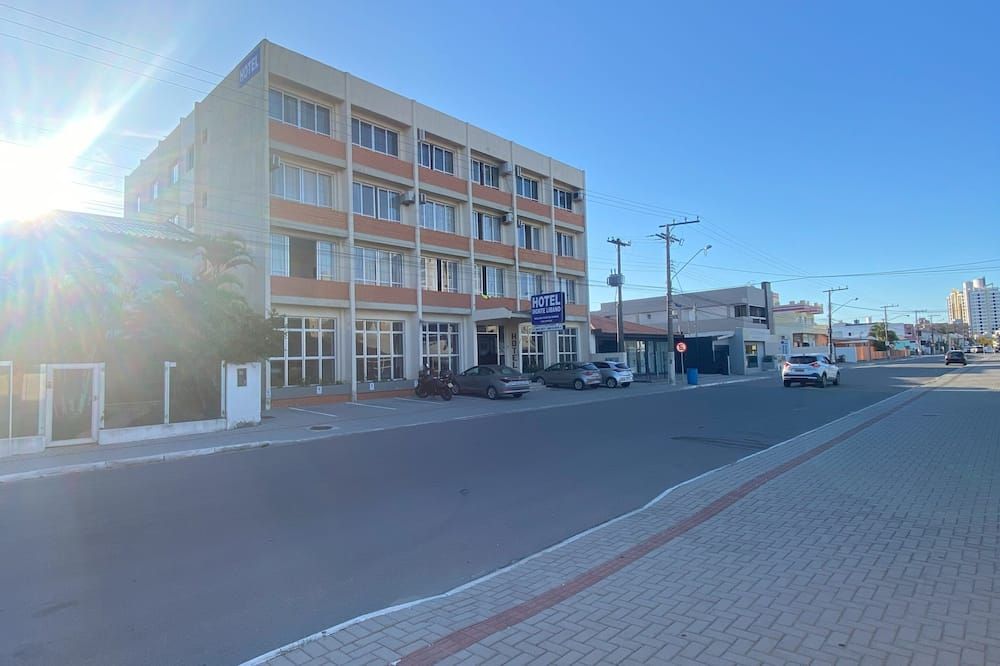Hotel Monte Líbano - Laguna - Edificio