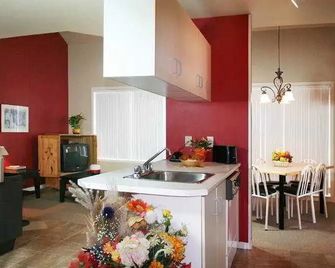 Hebergement Mont Sainte Anne Condos - Beaupre - Cocina