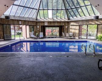 Wallace Inn - Wallace - Pool