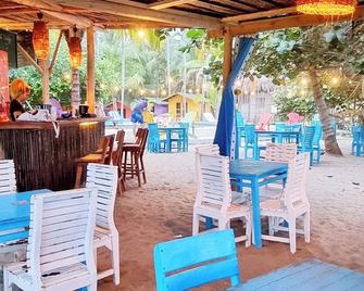 Descubre un paraíso tropical a solo 1 hora de Santa Marta - Guachaca - Restaurante