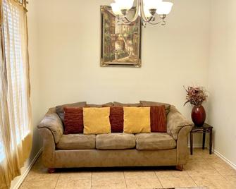 Home Away From Home - Mission Bend, Houston, Tx - Mission Bend - Sala de estar