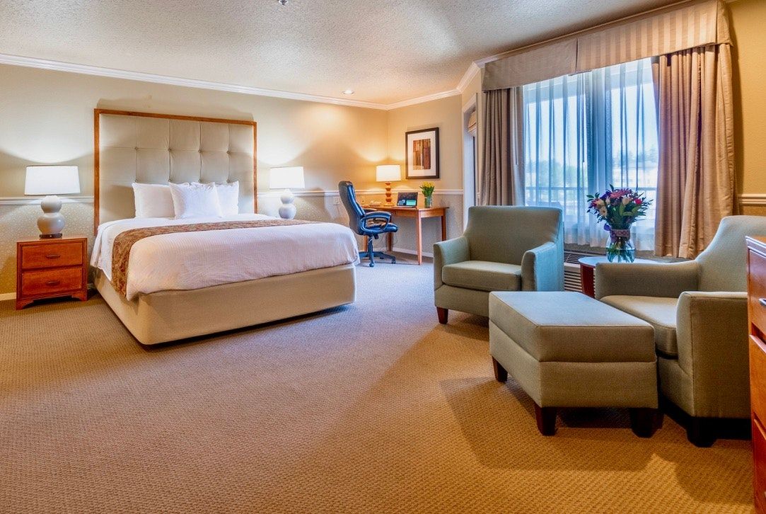 Century Hotel - Tualatin - Schlafzimmer