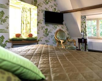 B&B de Meidoorn - Veurne - Schlafzimmer