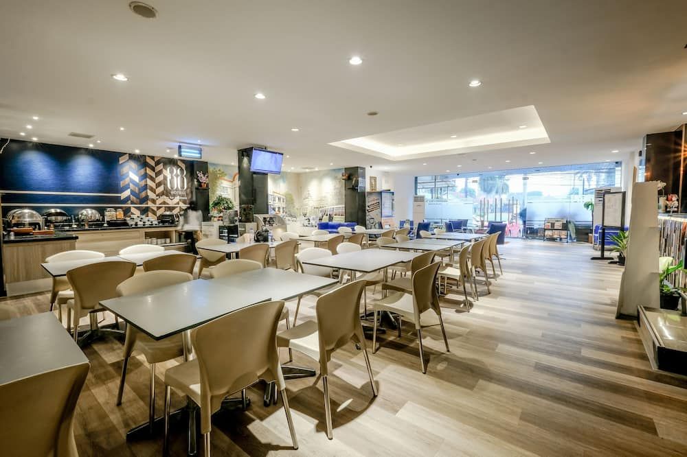 Hotel 88 Mangga Besar Raya 120 Jakarta by Wh - Yakarta