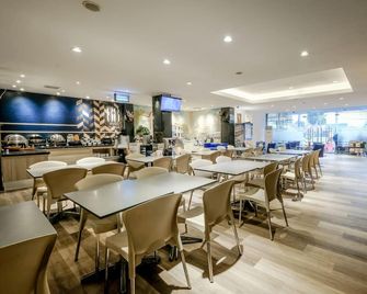 Hotel 88 Mangga Besar Raya 120 Jakarta by Wh - Yakarta