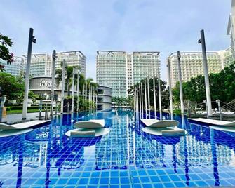 Azure Urban Resort Parañaque - Parañaque - Pool