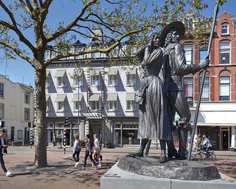 Hotel Lion d'Or - Haarlem - Building