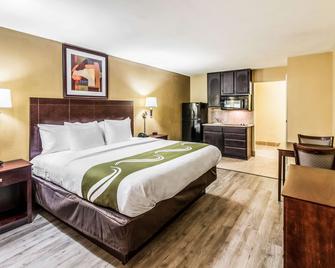 Quality Inn - Corsicana - Bedroom