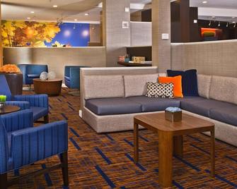 Courtyard by Marriott Charlotte SouthPark - Charlotte - Lounge
