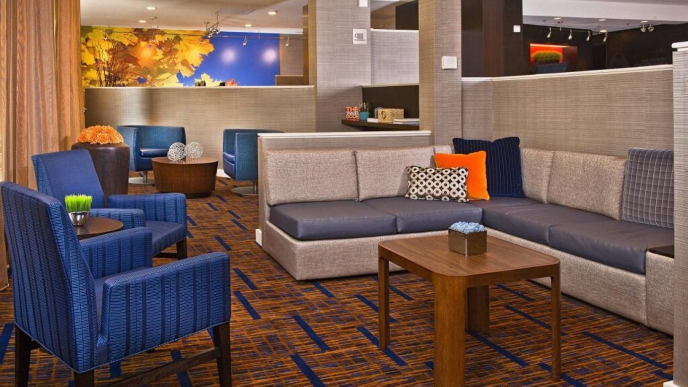 Courtyard by Marriott Charlotte SouthPark