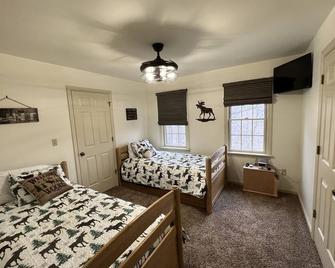 Texter Mountain Lodge - 105 Acre Mountain Home - Reinholds - Habitación