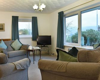 2 bedroom accommodation in Brodick, Isle of Arran - Brodick - Huiskamer