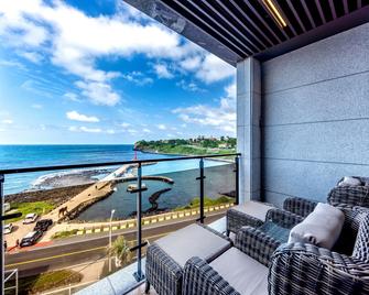 Dyne Oceano Hotel - Thành phố Jeju - Ban công