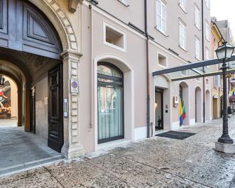 Best Western Premier Milano Palace Hotel - Modena - Building