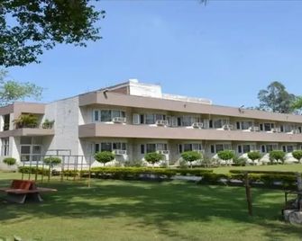 Gauriyya Tourist Resort, Bahadurgarh - Bahādurgarh - Building