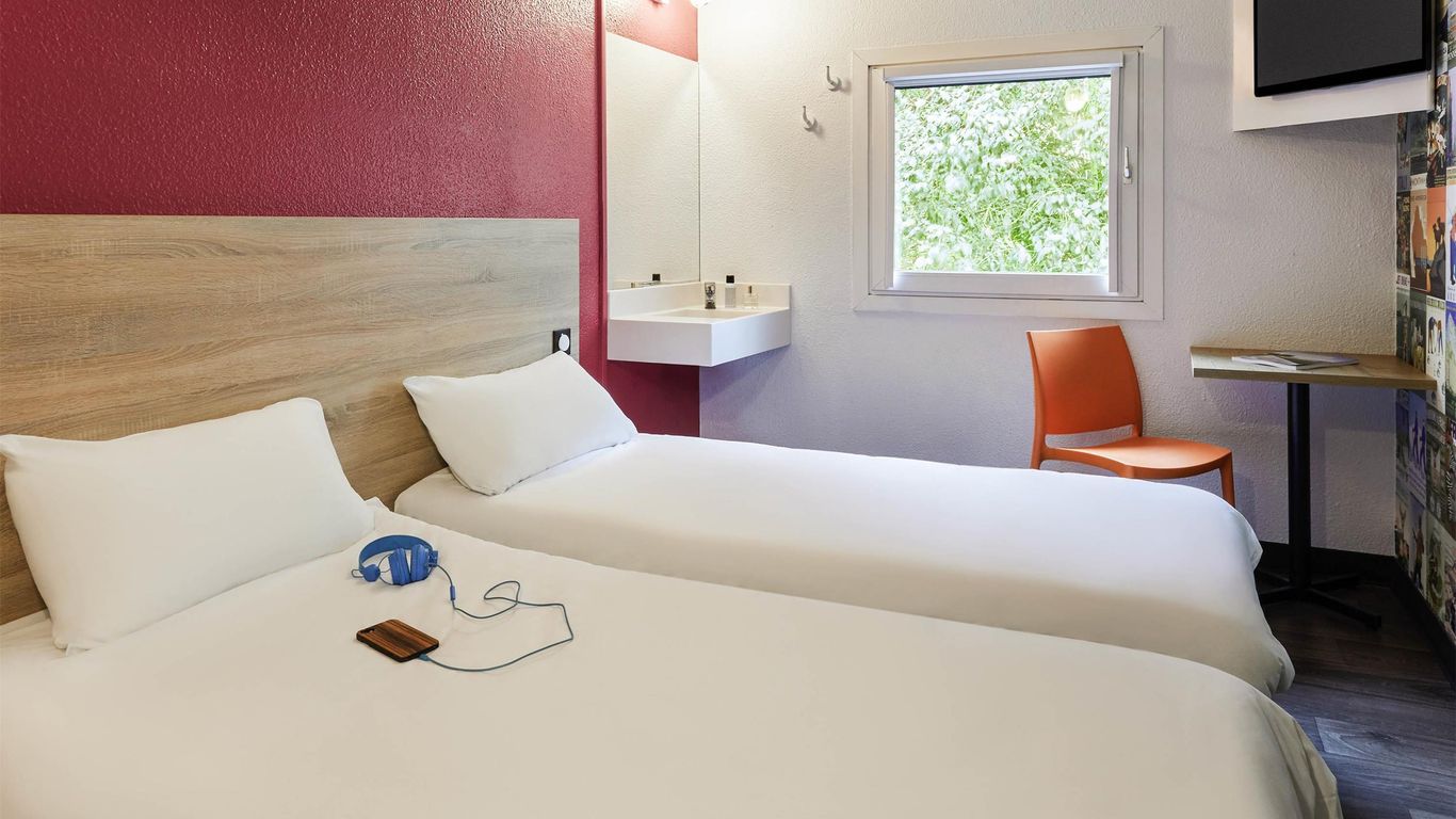 Hotelf1 Calais Coquelles