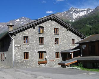 Auberge De Jeunesse Hi Val-Cenis - Lanslebourg-Mont-Cenis - Bâtiment