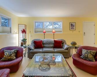 Anchorage Vacation Rental Near Coastal Trail! - Anchorage