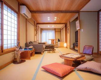 Aibiya - Yamanouchi - Sala de estar