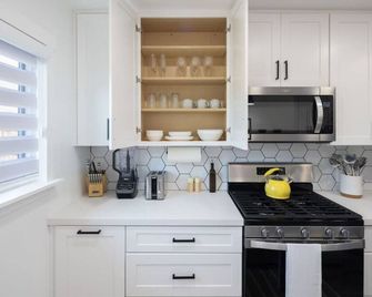 3 Bed House with Fire Pit Table and BBQ - Downtown - سان دييغو - مطبخ