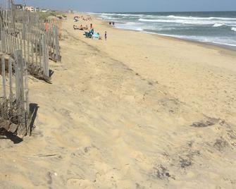 Suite is 100 yds from the Beach! Private Beach Access. 1 minute Walk. - Kitty Hawk - Beach