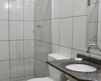Blu Terrace Hotel - Blumenau - Baño