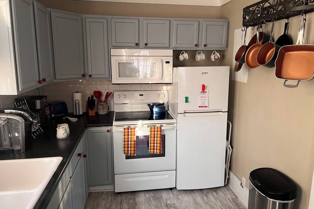 Johnstone-Rutherford Cottage - Newberry - Cucina