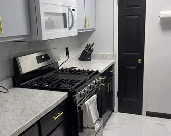 Our Happy Place - Blytheville - Kitchen