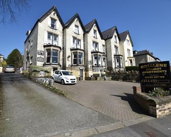 Brialene Holiday Flats - Scarborough - Building