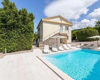 Joy Comfortable Holiday Residence - Jadranovo - Piscine