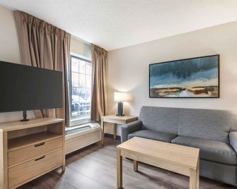 Extended Stay America Suites - San Diego - Carlsbad Village by the Sea - Carlsbad - Bedroom