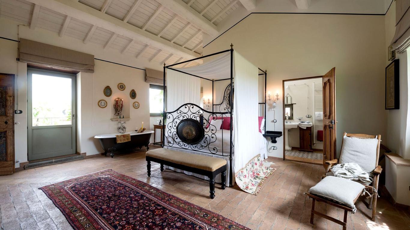 Corte della Maestà Antica Residenza